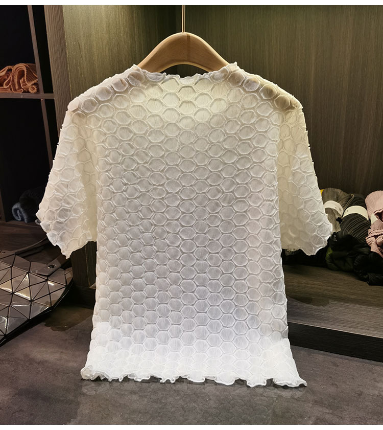 Áo thun nữ tay ngắn cổ tròn chất liệu cotton phối họa tiết ép hoa nhăn — màu đen, xanh lam, màu trắng, màu kaki chi tiết 8