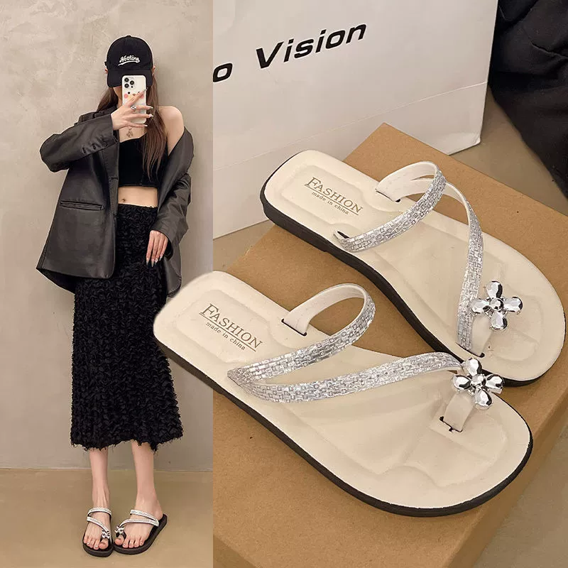 Женские блестящие тапочки с бриллиантами на плоской подошве, летняя верхняя одежда, новинка 2025, модные элегантные приморские пляжные сандалии на мягкой подошве