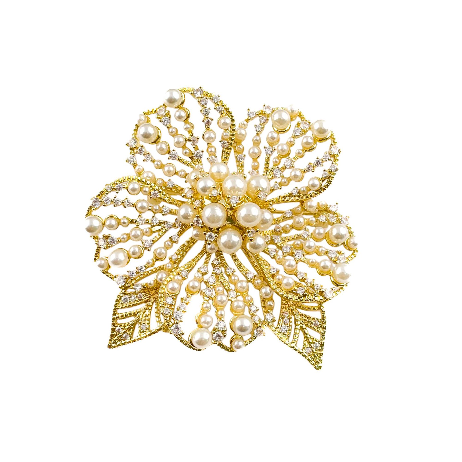 Classic Statement Crystal Brooch For Women High End Pin Jewellery_voghion.com