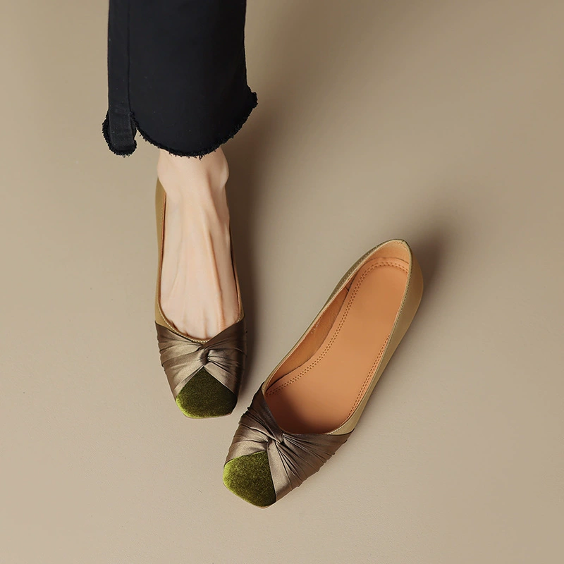 Сказочные туфли с юбкой Универсальные атласные бархатные туфли с мелким ртом, подходящие по цвету, ленивые туфли на весну и вечер, нежные однослойные туфли на среднем каблуке