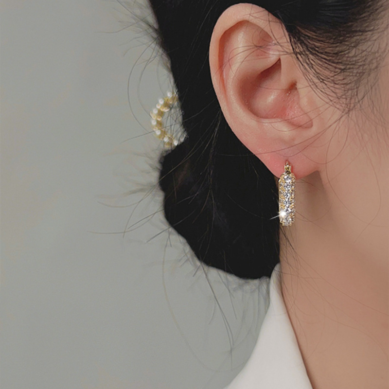 Annie Benny pendientes franceses en forma de U oro real galvanizado geometría de herradura de caballo nicho de diseño simple de orejas de viaje