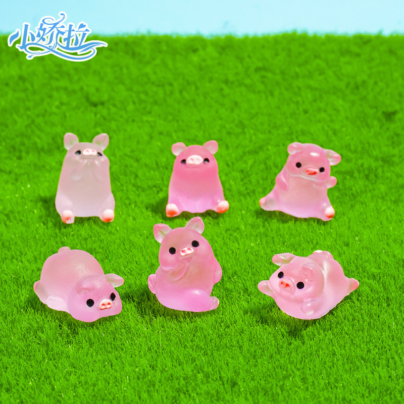Comercio electrónico accesorios luminosos de bricolaje hechos a mano accesorios de resina pequeños adornos de micro paisajes regalos de papelería cerdito mate luminoso