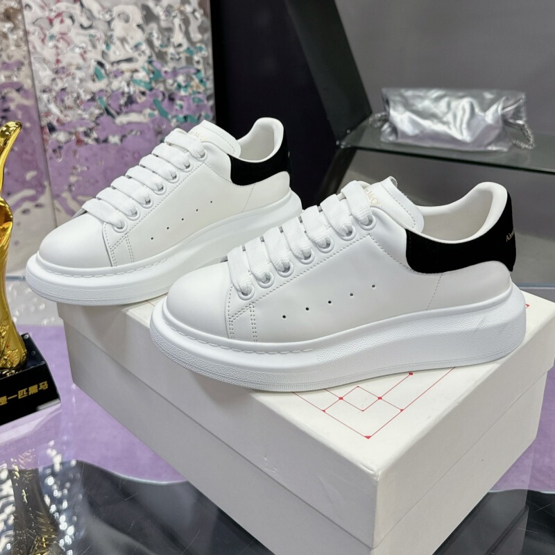 Mcqueen White Sneakers Genuine Leather Unisex Thick-Soled Versatile Couple's Shoes Spring and Autumn 2026 New Casual Height-Increasing Sneakers for Women