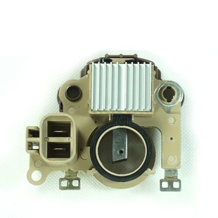 Car regulator suitable for IM832 A866X22272 MD618569 generator electronic regulator