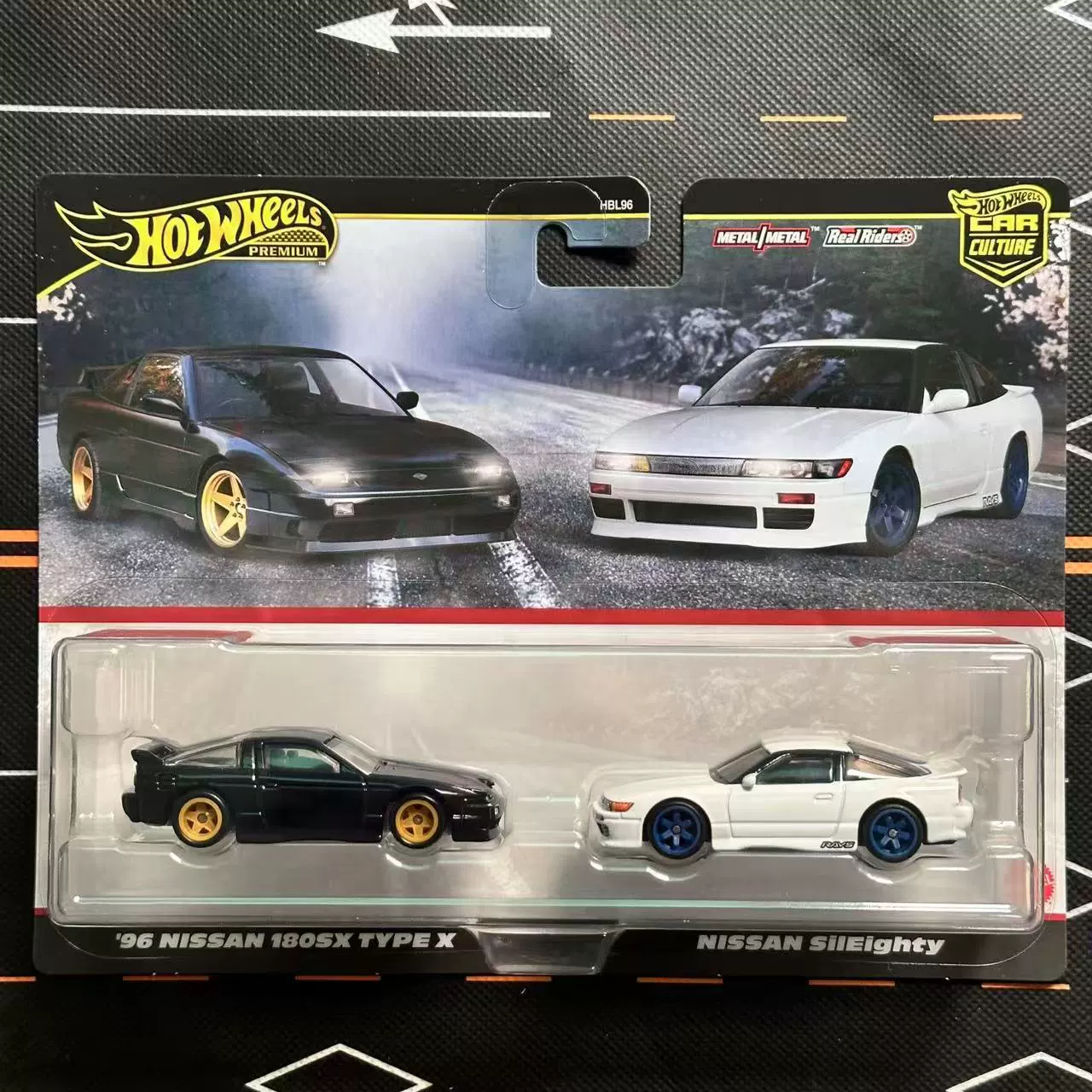 Hot Wheels Двойная крышка автомобиля 2025 Love Collection Mitsubishi Bay Oil GULF Nissan R34 Bugatti HBL96