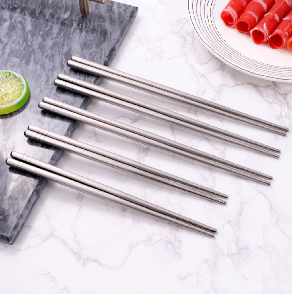 순수 티타늄 젓가락 가정용 캠핑 티타늄 식기 미끄럼 방지 야외 고온 저항 6 링 어린이 젓가락 휴대용 식기 젓가락