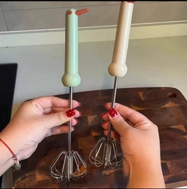 医药箱;衣钩/挂钩;收纳盒