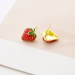 Клубника, золотые фруктовые мультяшные маленькие серьги для школьников