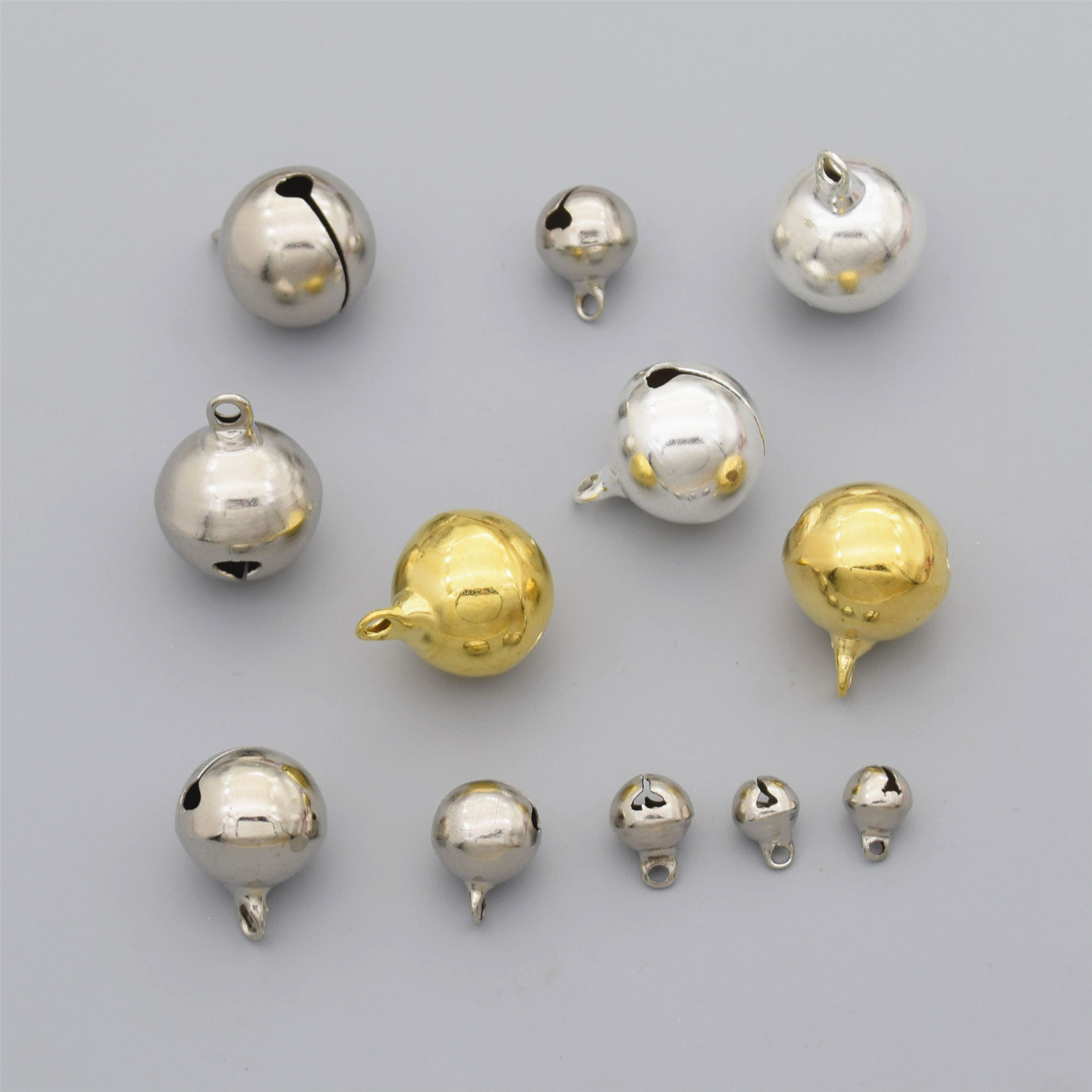 Accessory with accessories