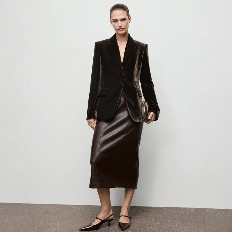 European and American cross-border popular velvet blazer for women, vintage one-button slim-fit commuter light-luxury elegant long-sleeve suit European and American cross-border popular velvet blazer for women, vintage one-button slim-fit commuter light-luxury elegant long-sleeve suit
