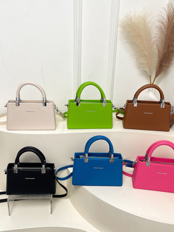国境を越えたハードケースのバッグの女性バッグhandbags2025の新しいファッション女性が肩を斜めに掛けて小さい方のバッグを持っている|undefined