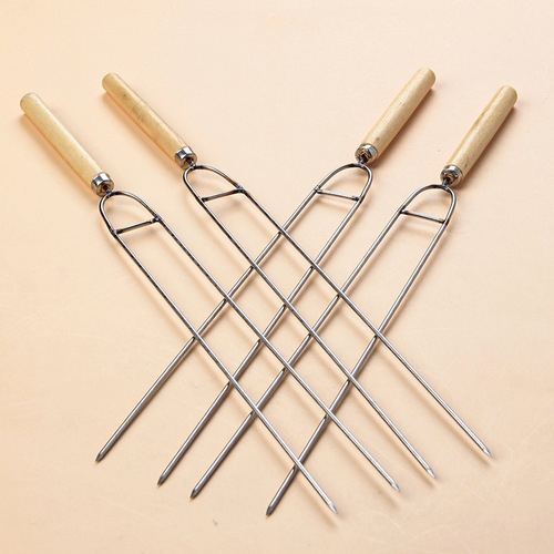 Manufacturer wholesale stainless steel barbecue fork U-shaped chicken wing fork barbecue skewers wooden handle skewers grilling needle round flat skewers barbecue supplies
