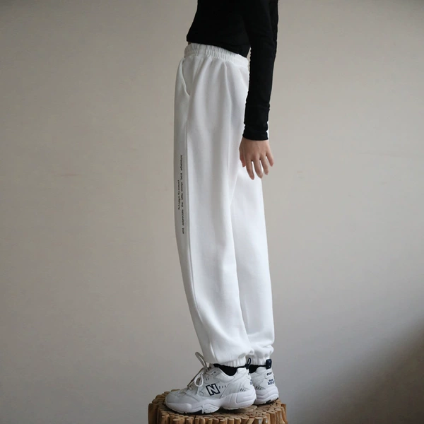 Spring and Autumn Fold-White