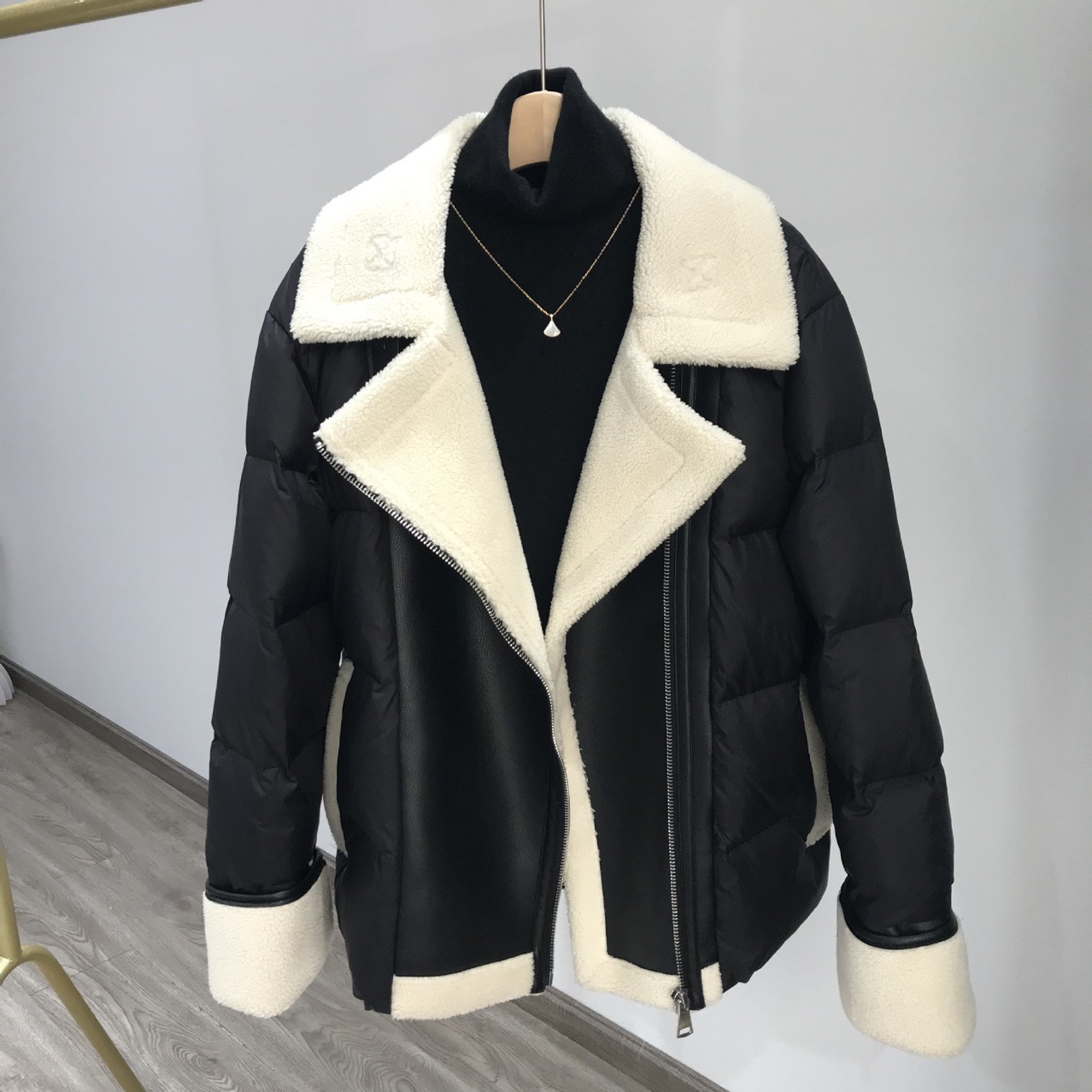 Damen Daunenmantel Im Motorradstil Mit Lammwolle Und Warmfutter_voghion.com