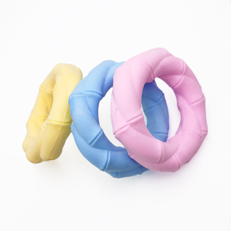 Transfronterizo nuevo perro molar anillo TPR espuma mordisquear diente Limpieza de juguete leche sabor macaron color juguete para mascotas