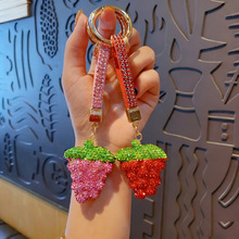 韩系ins风草莓钥匙扣满钻重工质感 少女心包挂汽车钥匙装饰配件
