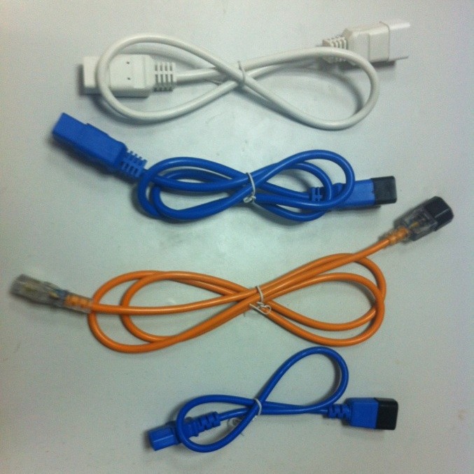 供应各国电源线插头，延长线，连接器