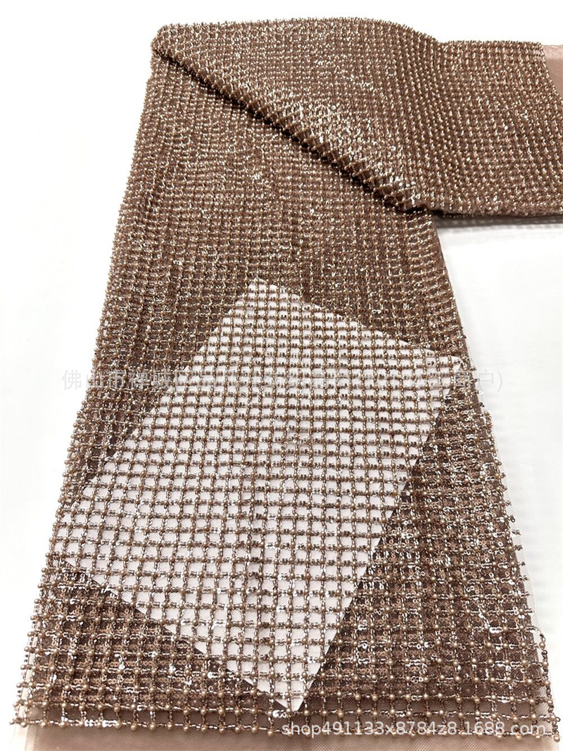 Tejido de bordado de cuentas pesadas, vestido de boda de alta gama, bordado de tela, vestido de noche de Oriente Medio, stock image 8