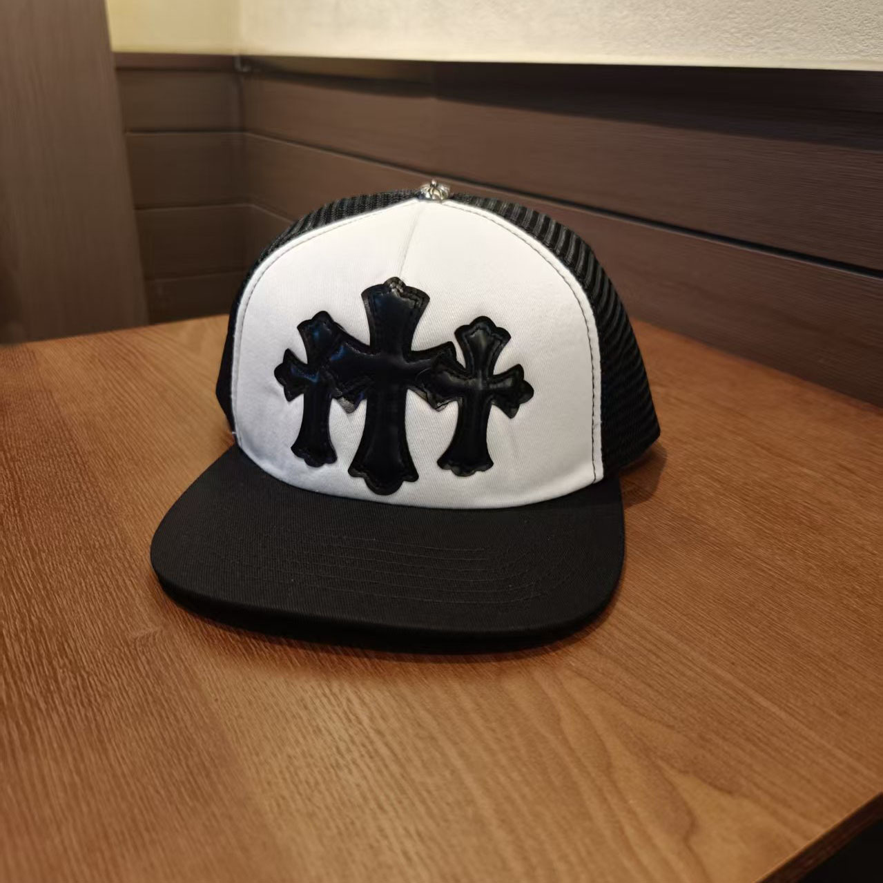 Sombrero para el sol CH Cro de verano para parejas nuevas de moda americana, sombrero de hip-hop de ala plana bordado a la moda ~ sombrero de malla de béisbol