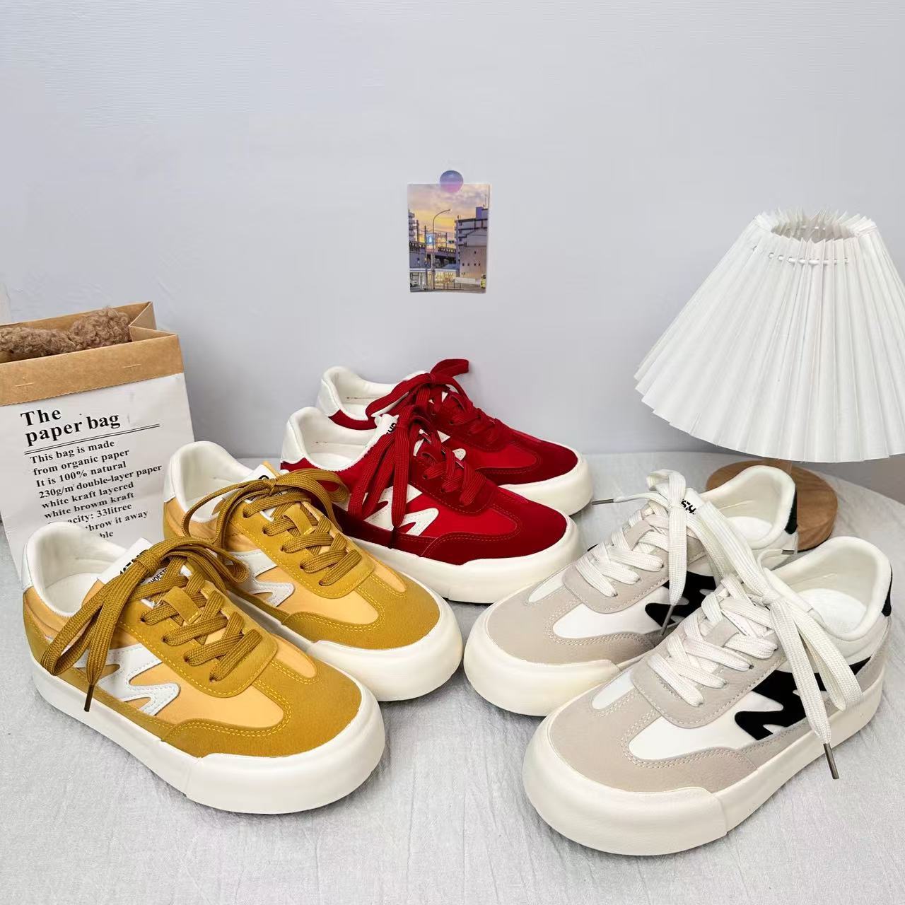 6637 zapatos de tabla de aumento interior de lona roja retro coreana para mujer 2025 primavera nuevos zapatos casuales de entrenamiento alemán image 1