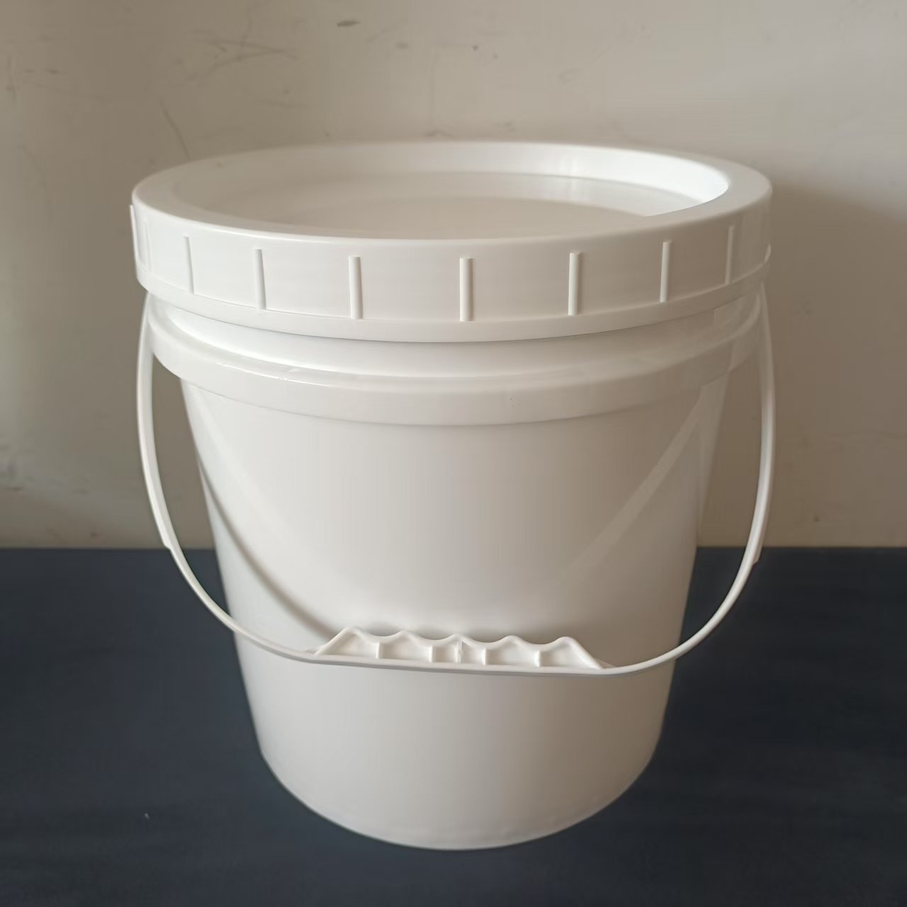 10L螺旋盖桶 10kgPP新原料包装桶涂料桶（厂家自营）食品级塑料桶