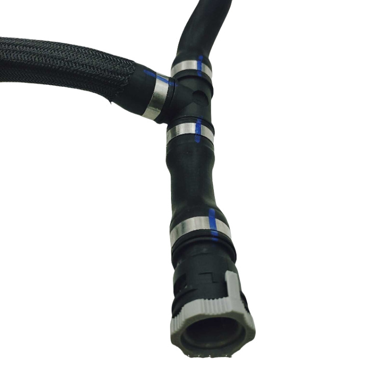 Suitable for Ford Escape heater water pipe CV6Z-18472-AB CV61-18K579-FE
