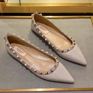 Ready in Stock~V's Rivet Flats for Women 2024 New Fashion Shallow Mouth Soft Sole Versatile Patent Leather Pointed Toe Flats Shoes for Women