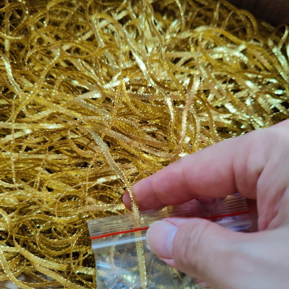 裹包金银丝线金属线扁型带大红铝箔丝包芯圆红绳裹包彩虹丝挂卡线