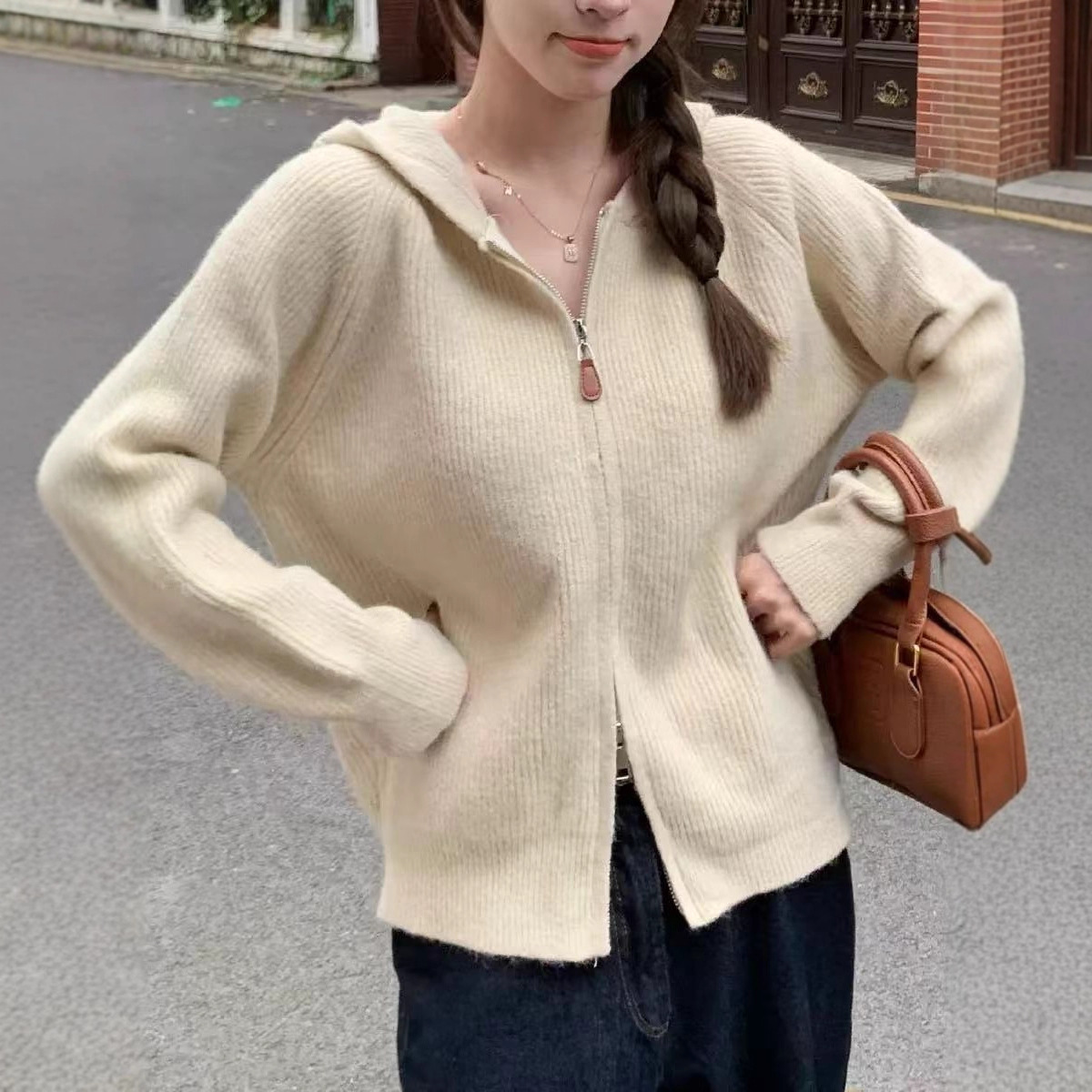 Summer Elegant Autumn and Winter Double-Zip Knitted Sweater Jacket for Women with Hood, Ribbed Design, Youthful and Petite Cardigan