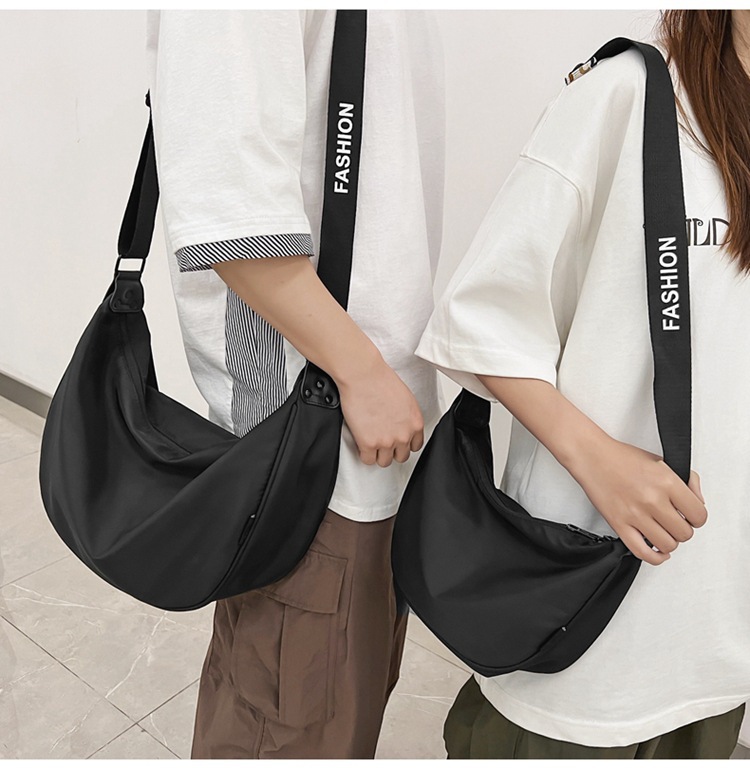 ins Simple nylon fabric crossbody bag for women 2023 new Korean style fashionable single-shoulder dumpling bag for students, trendy single-shoulder bag undefined