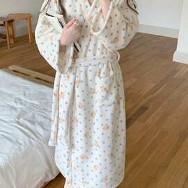 加绒加厚米白小熊图案V领系带长款浴袍睡袍女秋冬甜美家居服批发
