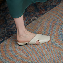 方头半包拖鞋女夏外穿2024新款韩版牛皮时尚平底中跟粗跟拖鞋代发