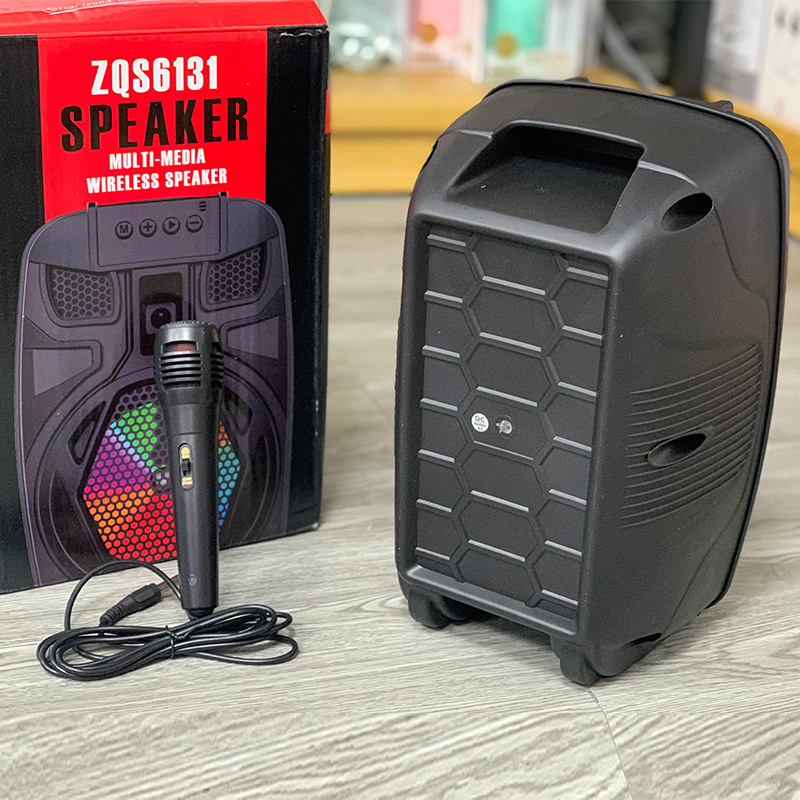 Nuevo ZQS6131 Bluetooth inalámbrico de audio de gran volumen portátil de color de luz portátil de 6,5 pulgadas altavoz de baile cuadrado