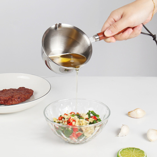 Mini hot oil pan 304 stainless steel watering pan mini small pot wooden handle burning pan small oil pan splashing pan milk pan