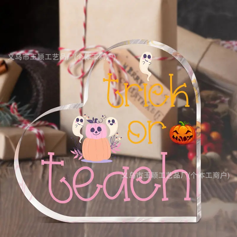 跨境新款万圣节心形亚克力装饰品摆件万圣节送家人朋友同事礼物等