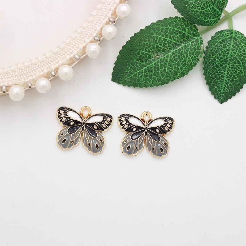 35g Weight Pendant Jewelry Making Type 22 * 18mm, 27 * 18mm, 28 * 18mm Jewelry Making Size DIY Jewelry Accessories Classification Smooth Embellishment 10 PCS/Package Quantity Alloy Material Butterfly, Moth Pattern Polished Finish Enamel Design IG Style, Simple Style Style 10 PCS/Package 22 * 18mm 27 * 18mm 28 * 18mm Alloy Butterfly Moth Polished Pendant 9