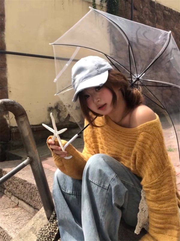 韩系氛围感黄色露肩毛衣慵懒高级感女早秋穿搭超好看单穿宽松上衣|undefined