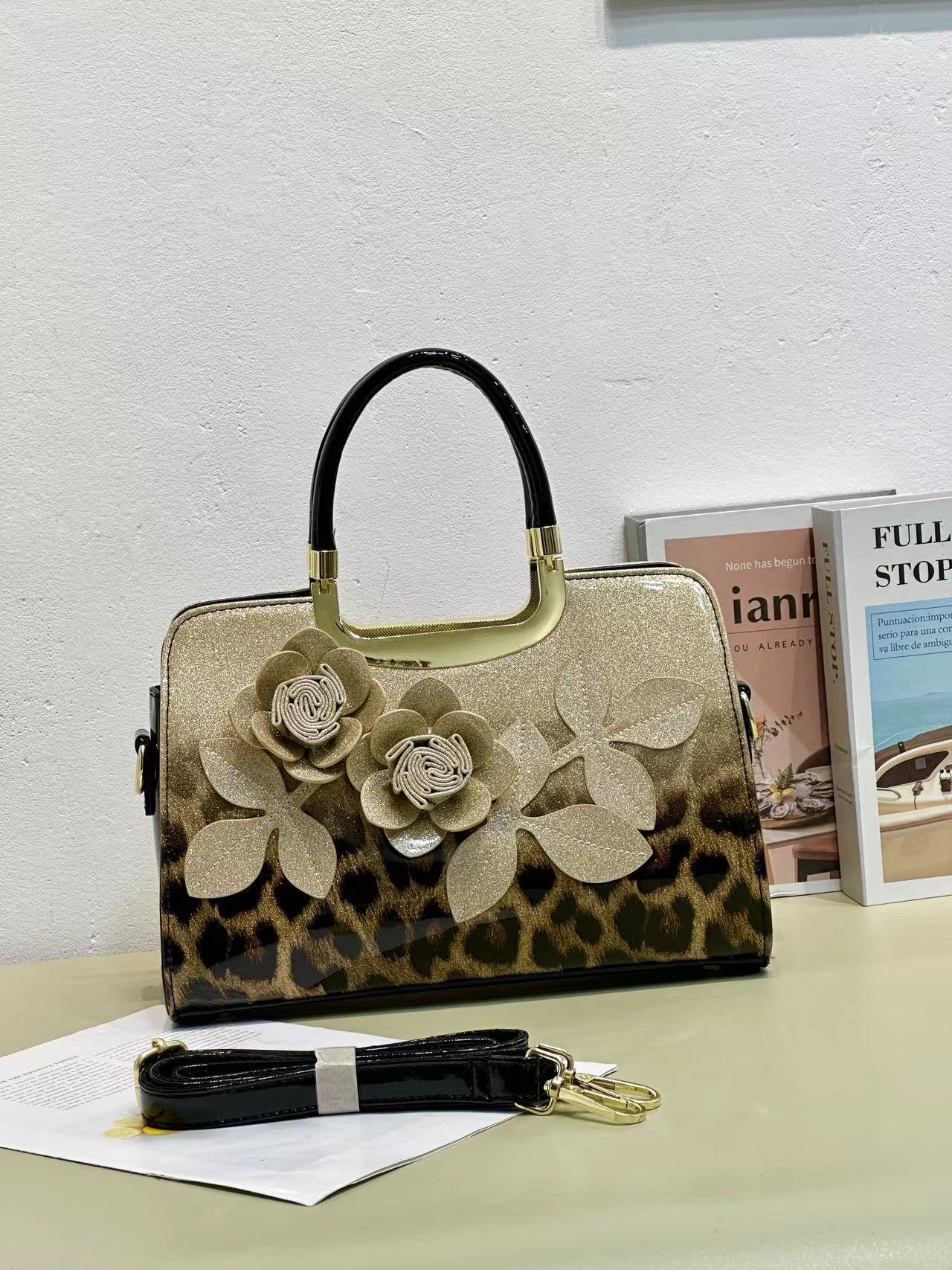 Bolso de rosa tridimensional hecho a mano textura ligero de lujo bolso de madre salvaje 2025 nuevo bolso de mujer de moda atmosférica