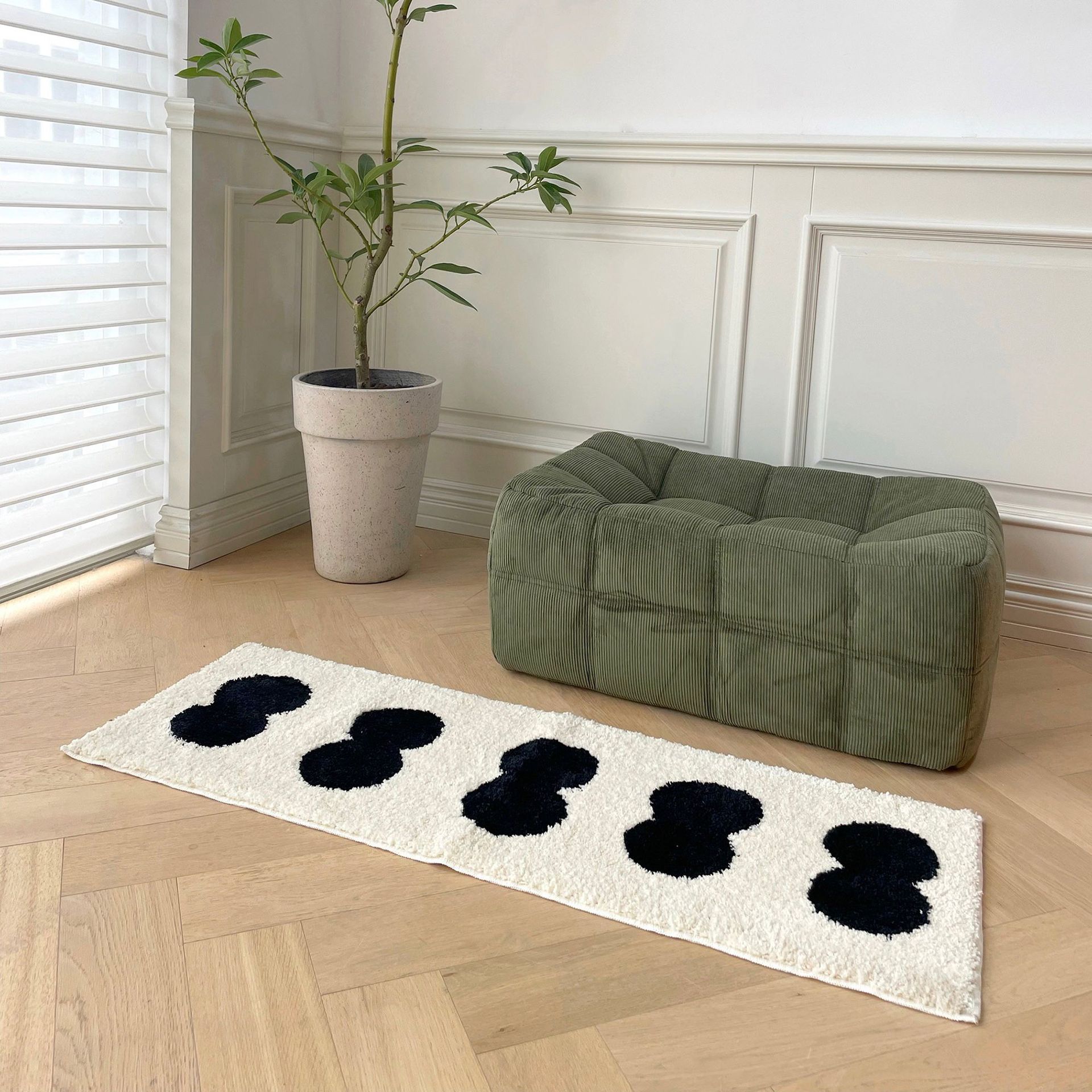 ins-style Simple Flocking Carpet Bedroom Bedside Blanket Long Velvet Thickened Non-slip Absorbent Long Home Coffee Table Mat
