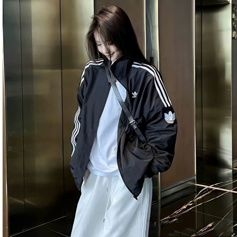 三叶新款运动情侣外套男女三条休闲刺绣潮流宽松立领上衣夹克潮|undefined