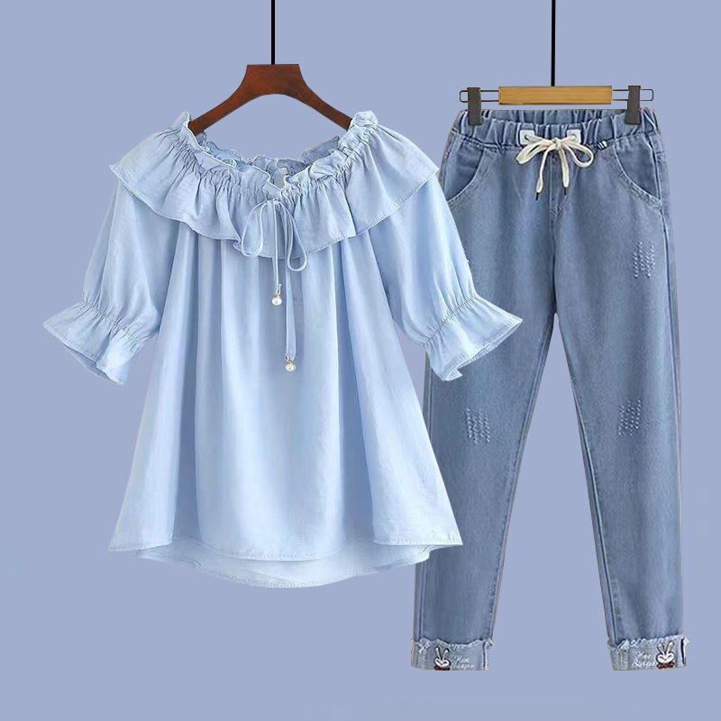 Blue jeans, trousers, with short sleeve