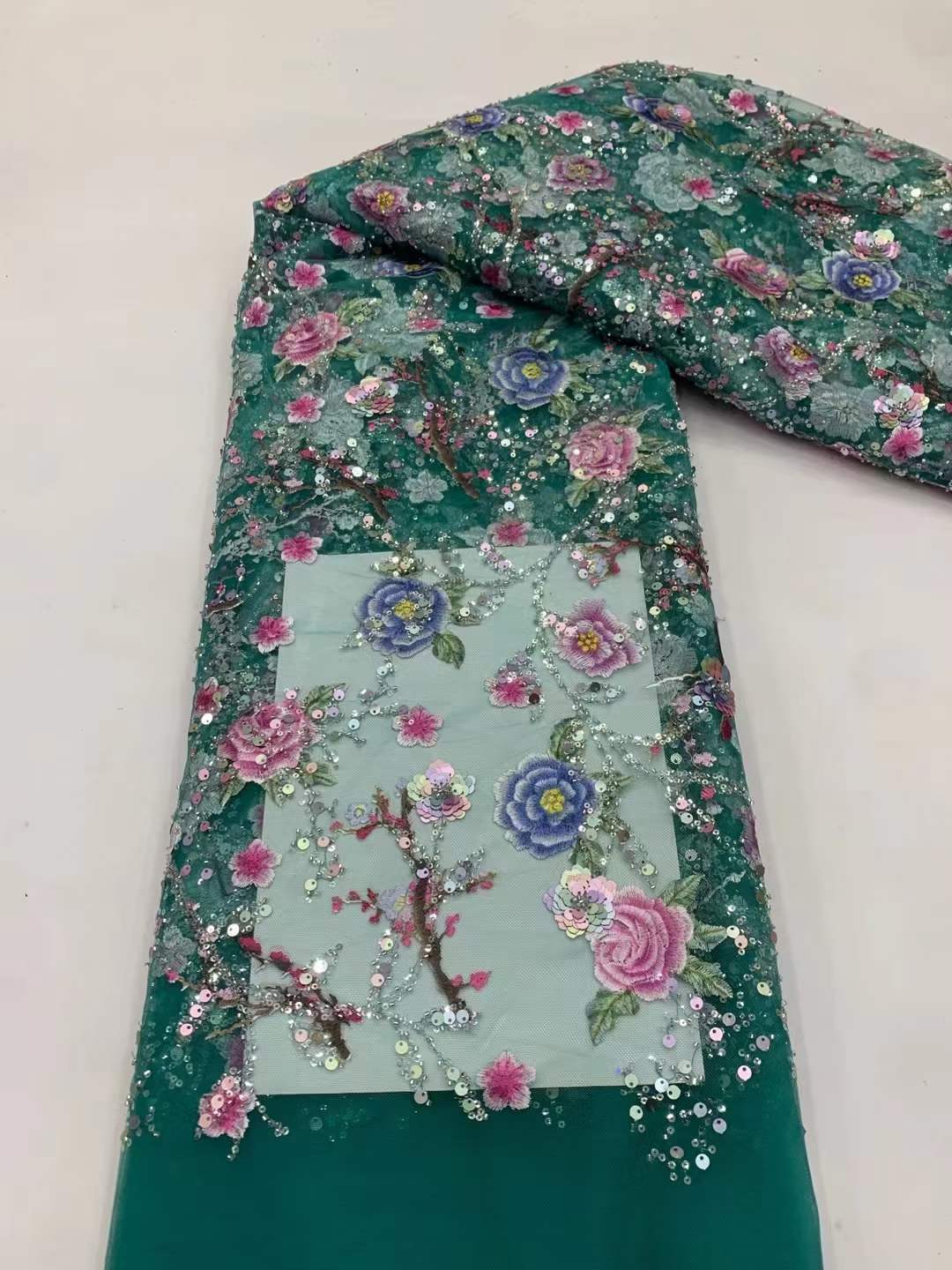 Nuevo chino Rosa flor bordado tela de alta calidad cuentas lentejuelas bordado tela xiuhe cheongsam vestido de novia encaje