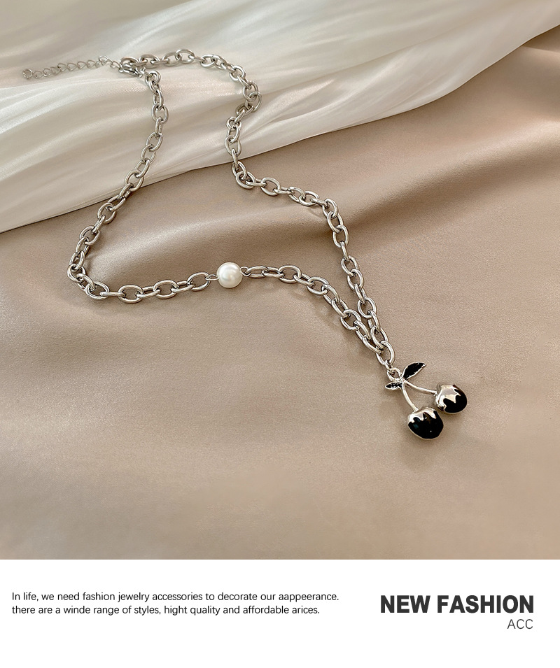 Fashion Pearl Simple Cherry Titanium Steel Necklace display picture 3