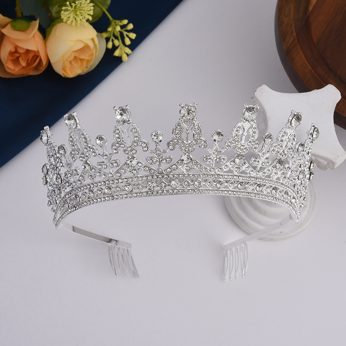 Tocado de corona Bridal Sensación premium Diamante completo Tocado de corona grande Diadema Novia de estilo occidental Boda Corona Rhinestone Accesorios para el cabello