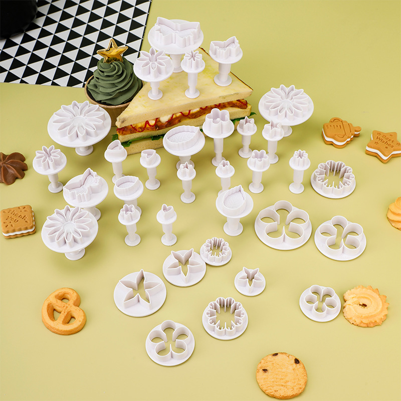 Suministro de horneado de simulación de fábrica Juego completo de herramientas de horneado 33 piezas 10 tipos de herramientas de bricolaje de pastel de fondant