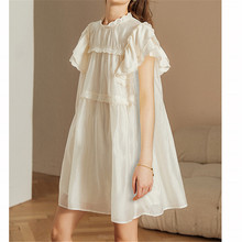 小飞袖连衣裙女夏2022新款甜美气质显瘦高感白色减龄遮肉连衣裙