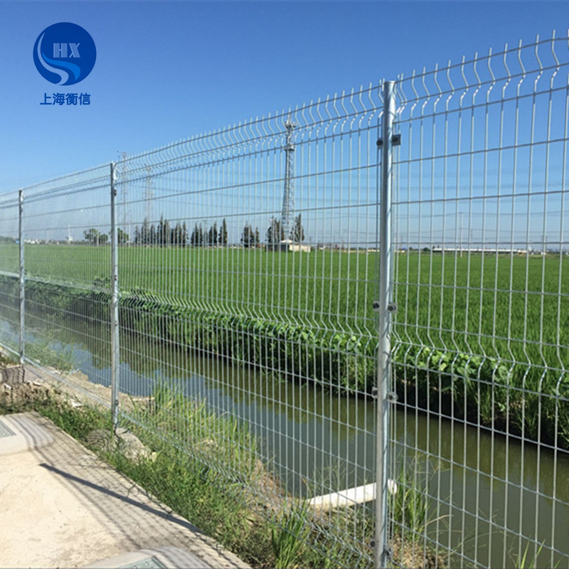 热镀锌围栏金属网栏双边丝护栏网果园养殖场围墙网热镀锌铁丝网