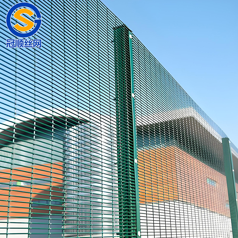 358密纹桃型柱护栏网金属加密护栏网学校防护围栏网河道护栏网
