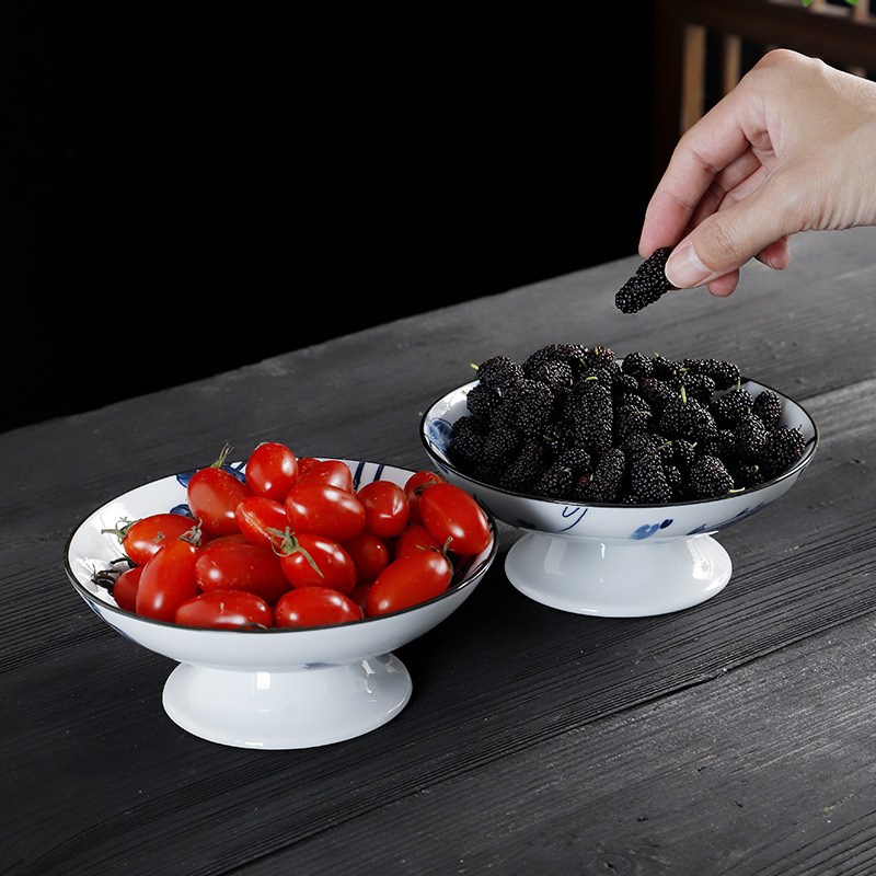 陶磁器のフルーツ皿、青花磁器、仏様用菓子、哥窯青磁、赤い高足皿、茶菓子、大小のフルーツ皿、デザート|undefined