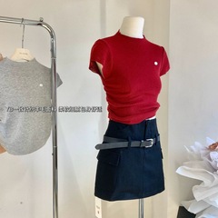 レトロな丸首のプルオーバーのギャルのニットの上着の女性の夏の新型の大衆の気質の修身の短い半袖のtシャツ